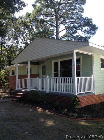 1484 Laurens Road Gloucester Point, VA 23062 - Photo 2 of 36