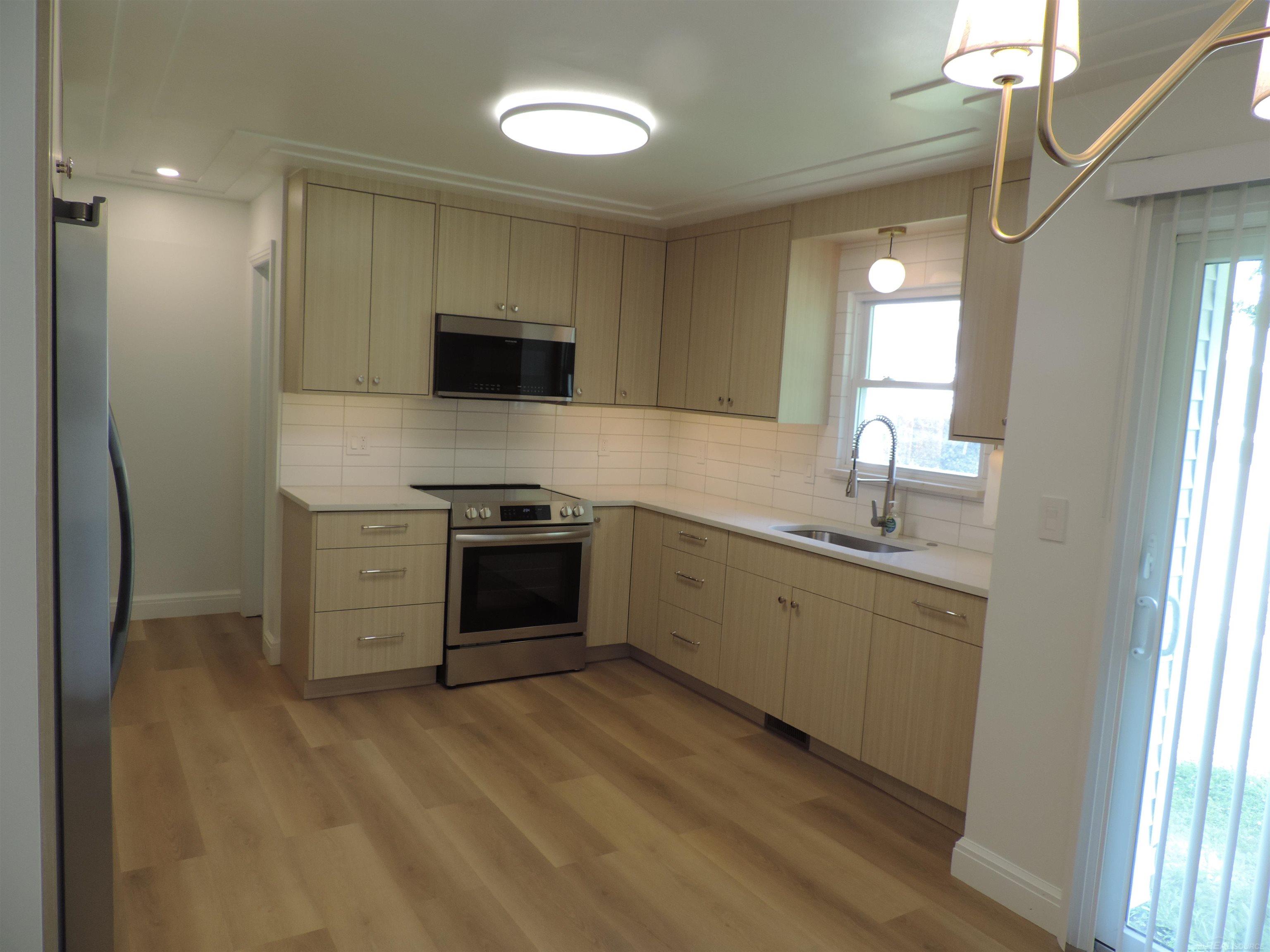 1838 Alsdorf Avenue Rochester Hills, MI 48309 - Photo 7 of 59