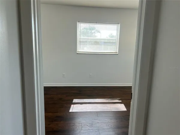 $1,200 | 8701 4th Street North, Unit 208, St. Petersburg, FL 33702