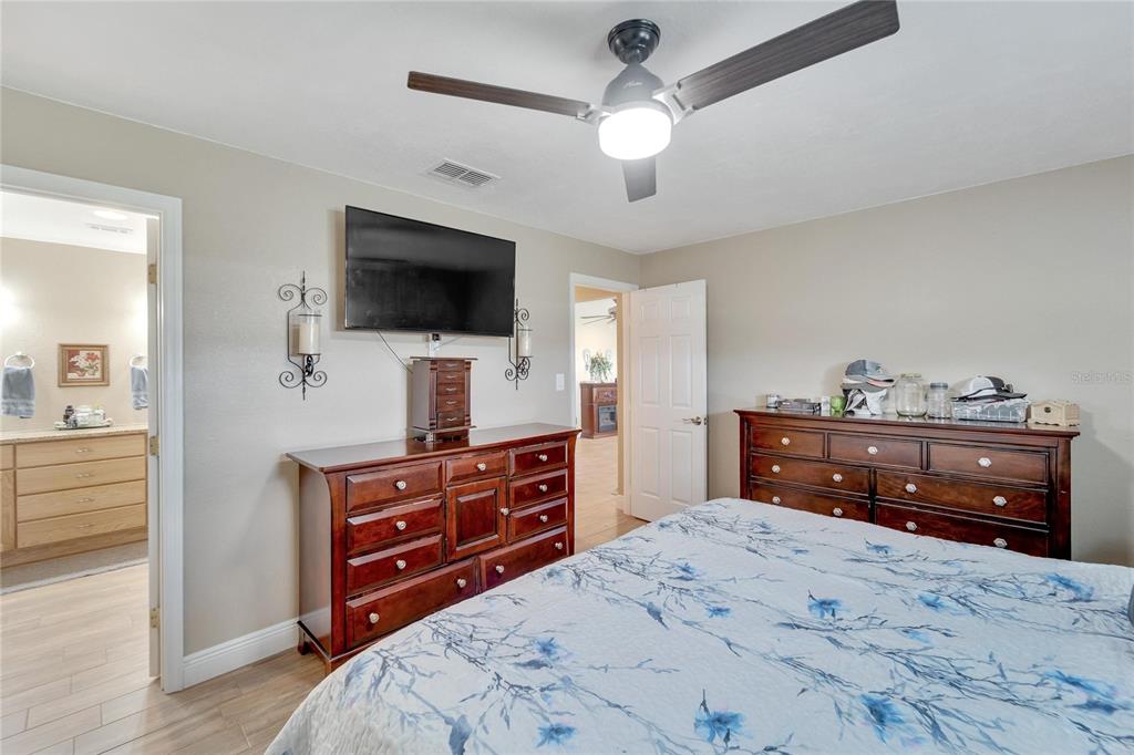 3790 Moores Lake Road Dover, FL 33527 - Photo 17 of 56 Primary Bedroom