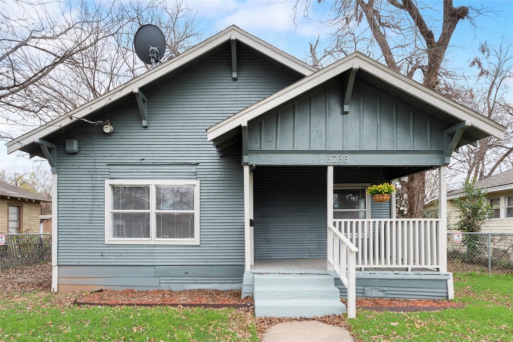 3238 Spring Avenue Dallas, TX 75215 - Photo 1 of 1 View of front view with a porch
