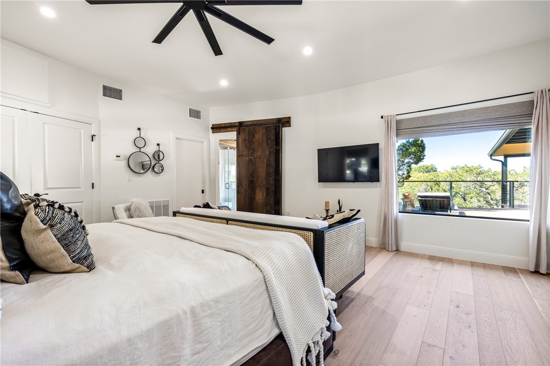 710 Flite Acres Road Wimberley, TX 78676 - Photo 27 of 40 Upstairs primary if you wish -