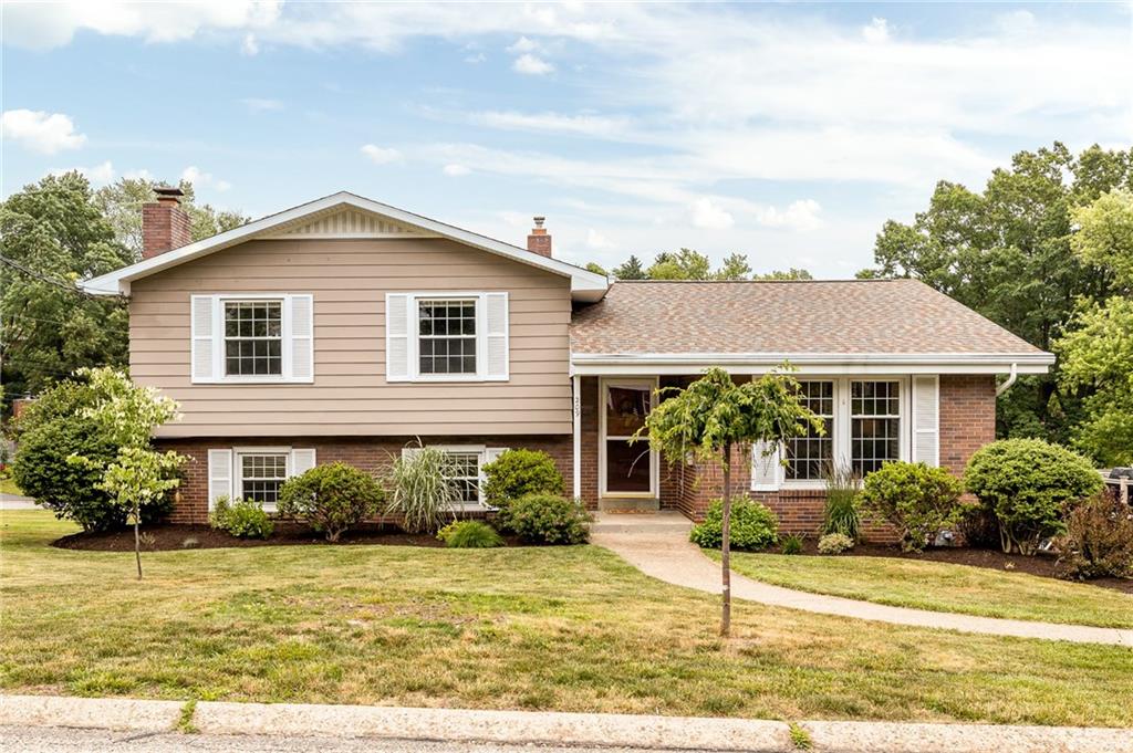 209 Foxcroft Road Pittsburgh, PA 15220 - Photo 1 of 24 Gallery Image 1