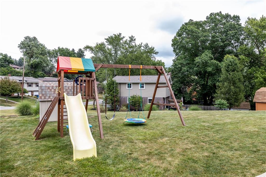 209 Foxcroft Road Pittsburgh, PA 15220 - Photo 24 of 24 Gallery Image 24