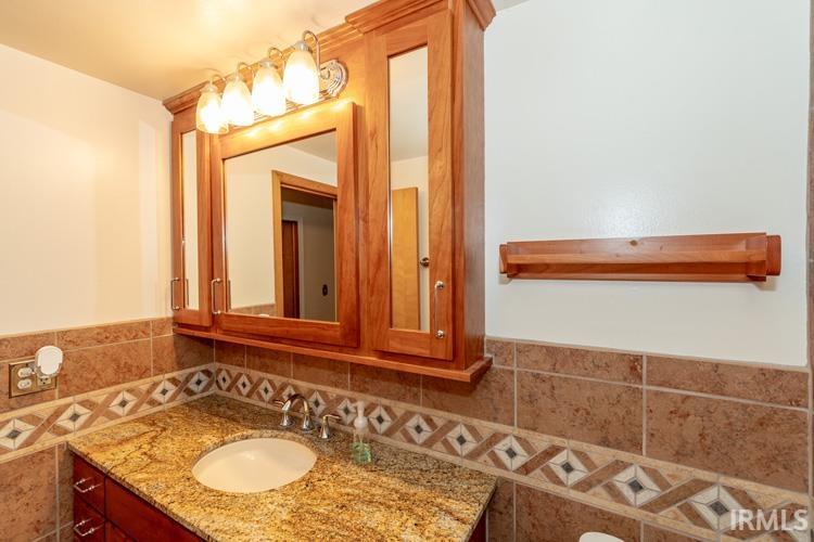 23735 Kern Road South Bend, IN 46614 - Photo 8 of 30 Gallery Image 8