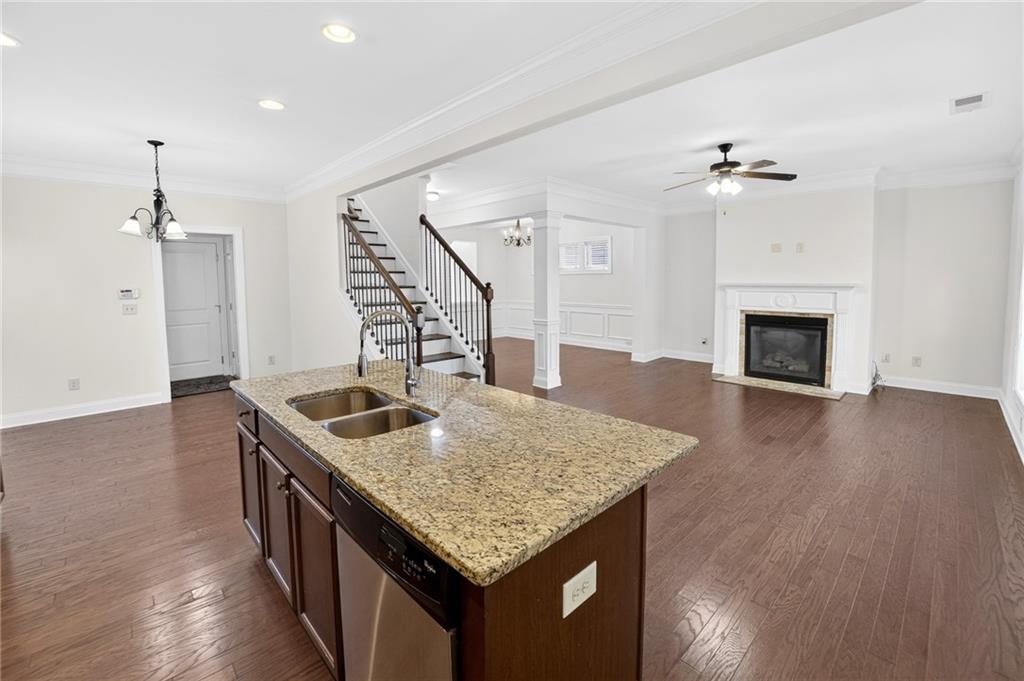 269 Privet Circle Suwanee, GA 30024 - Photo 5 of 48