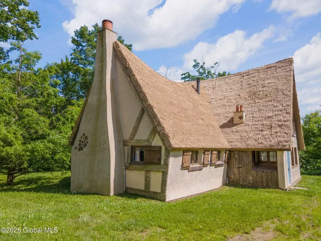 $525,000 | 372 Jones Hill Road, Jefferson, NY 12167