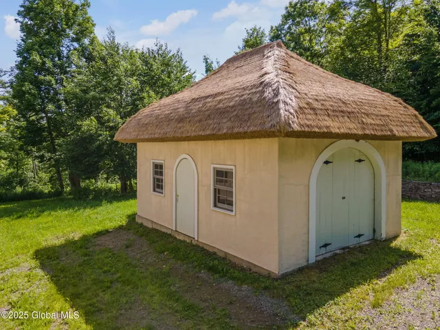 $525,000 | 372 Jones Hill Road, Jefferson, NY 12167