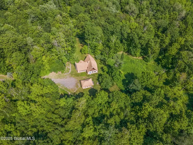 $525,000 | 372 Jones Hill Road, Jefferson, NY 12167