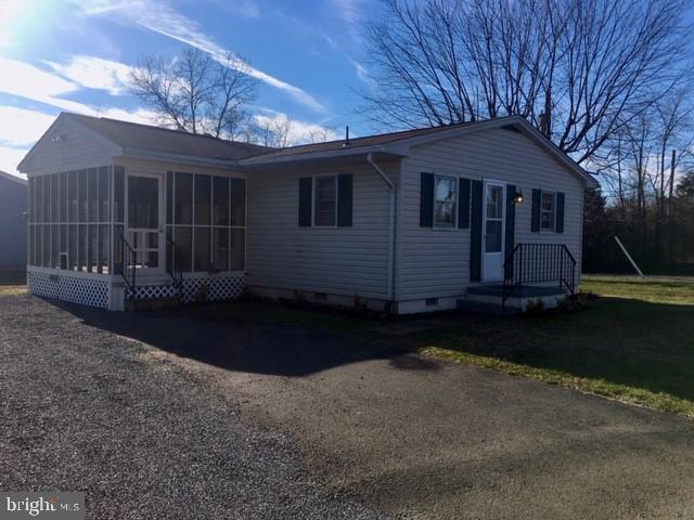 411 North Duey Road Remington, VA 22734 - Photo 13 of 21 Side