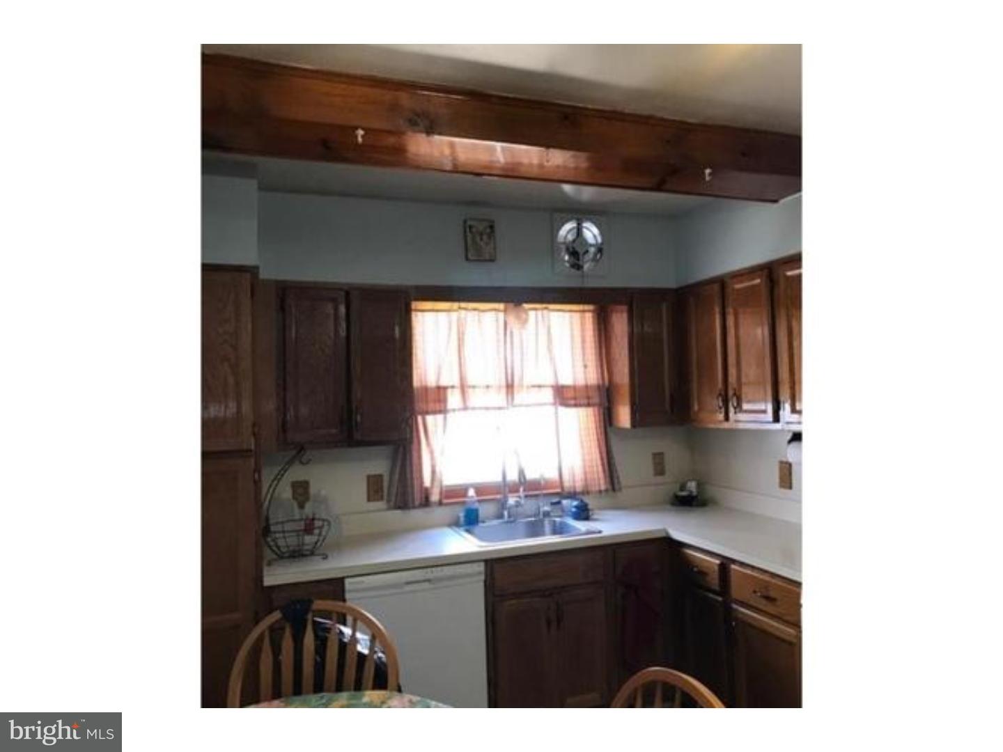 7224 Calvin Road Upper Darby, PA 19082 - Photo 9 of 24