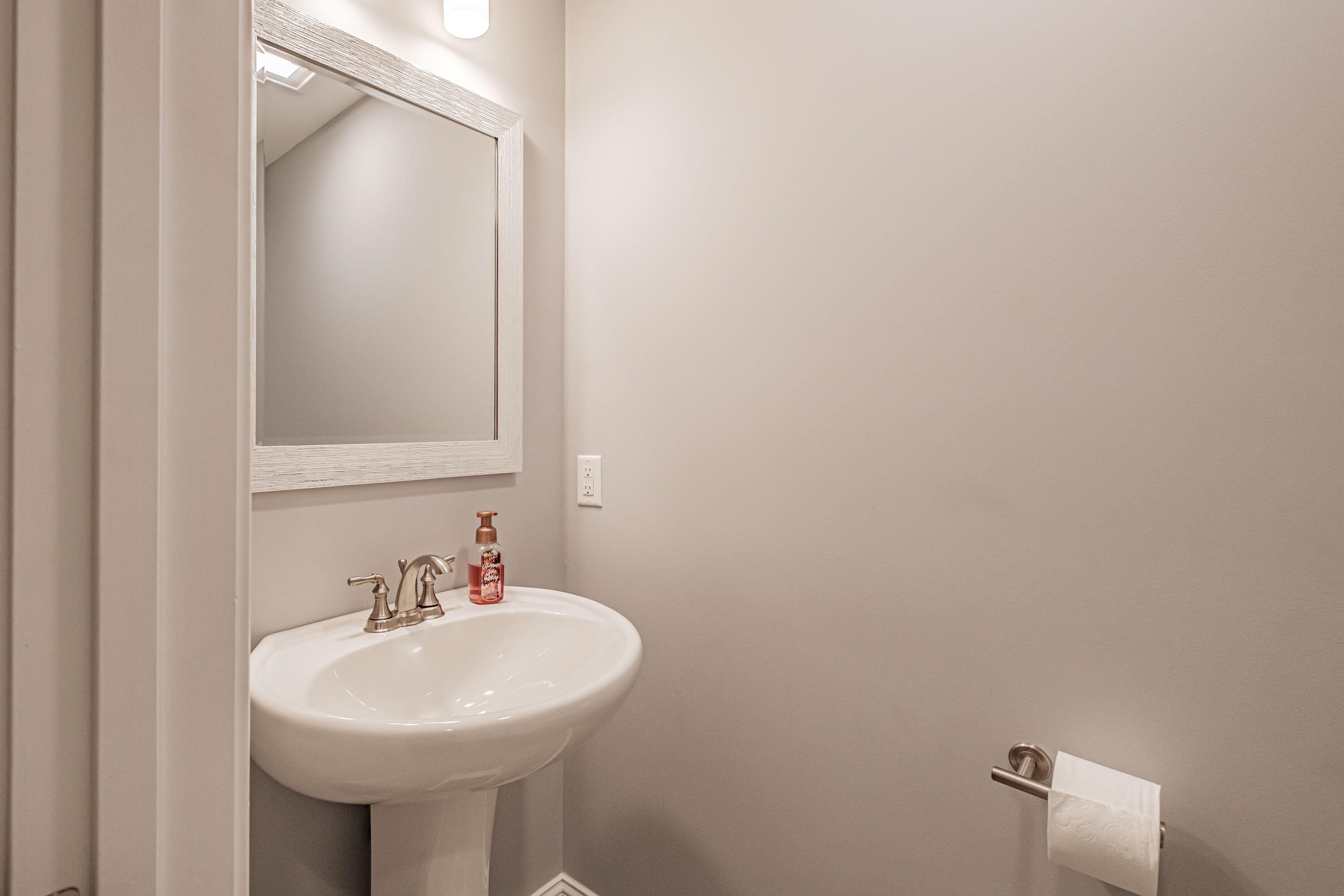 26 Leighton Farm Road Scarborough, ME 04074 - Photo 55 of 95 20211230mvht-63065