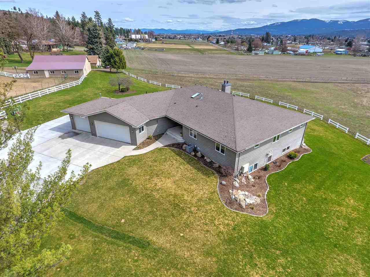 6206 North Harvard Road Otis Orchards, WA 99027 - Photo 2 of 20 Gallery Image 2