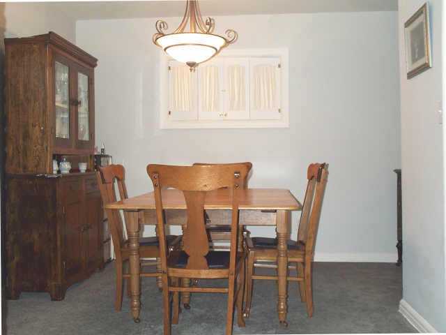 141 North Gould Road Columbus, OH 43209 - Photo 3 of 5
