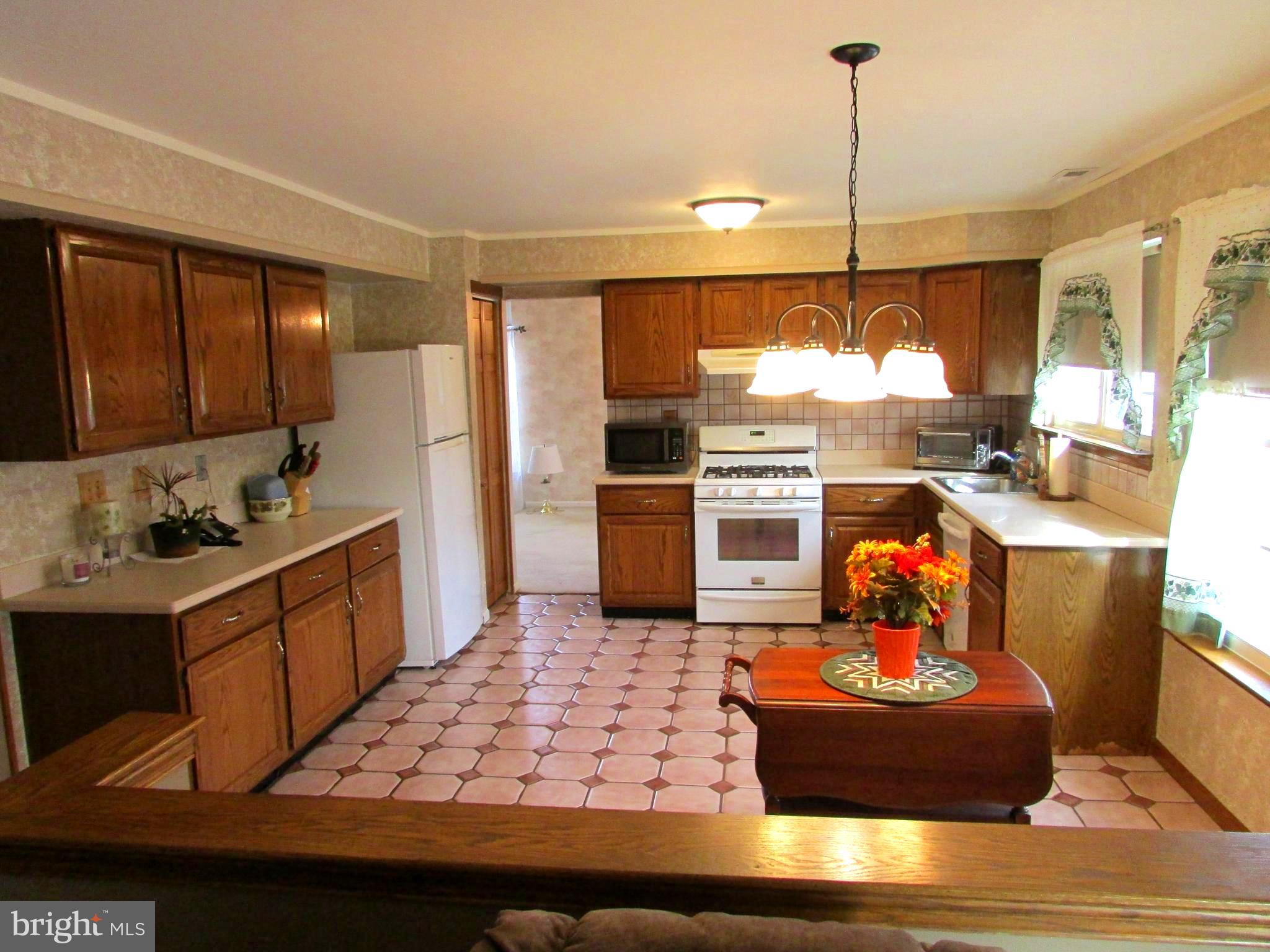 2263 Rittenhouse Square Bensalem, PA 19020 - Photo 4 of 50 Gallery Image 4