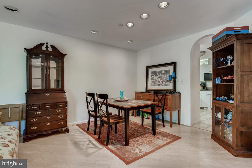 4001 Old Court Road, Unit 101 Pikesville, MD 21208 - Photo 10 of 27 DINING ROOM