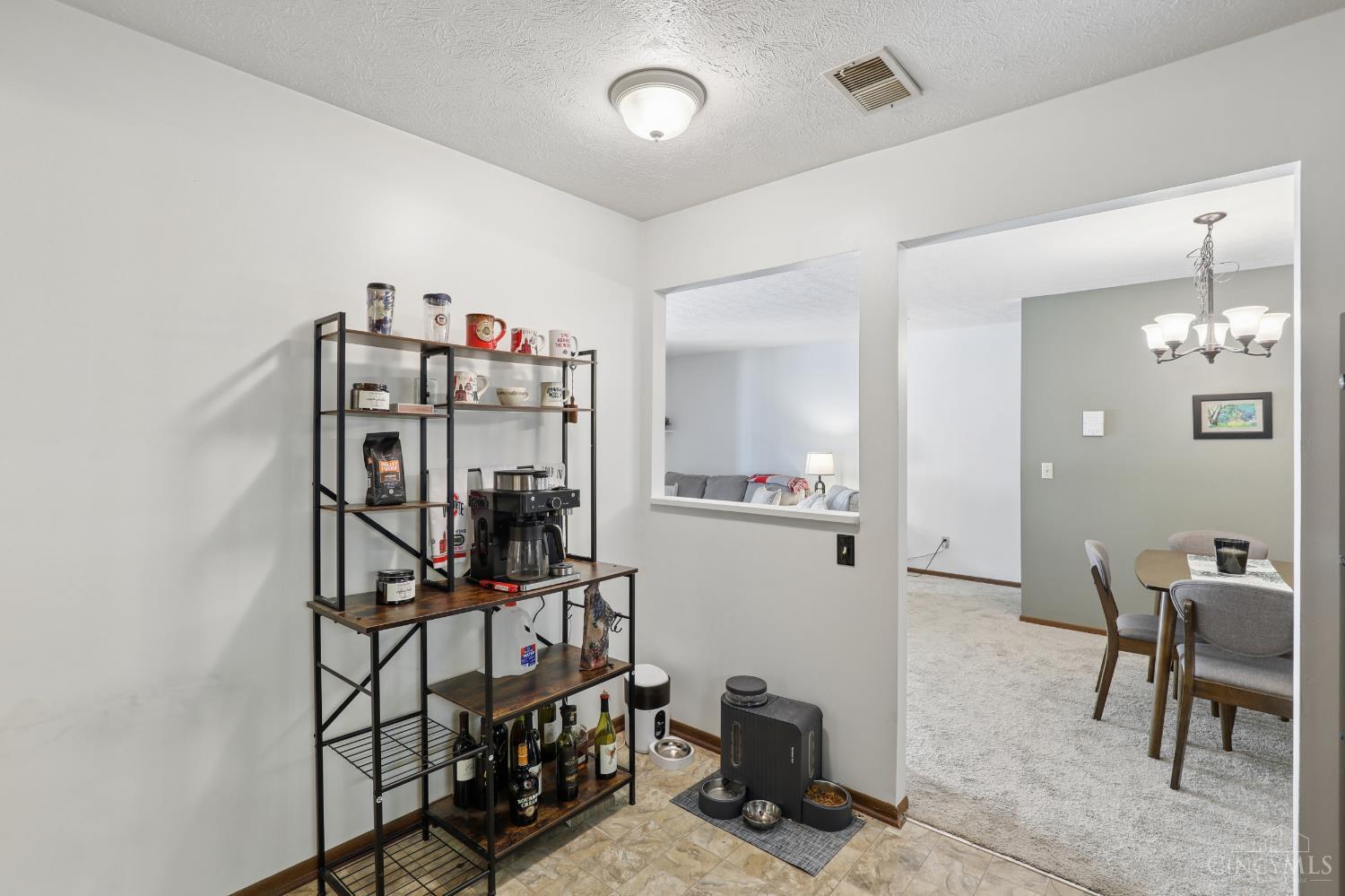 539 Davis Road, Unit 8 Cincinnati, OH 45255 - Photo 13 of 29
