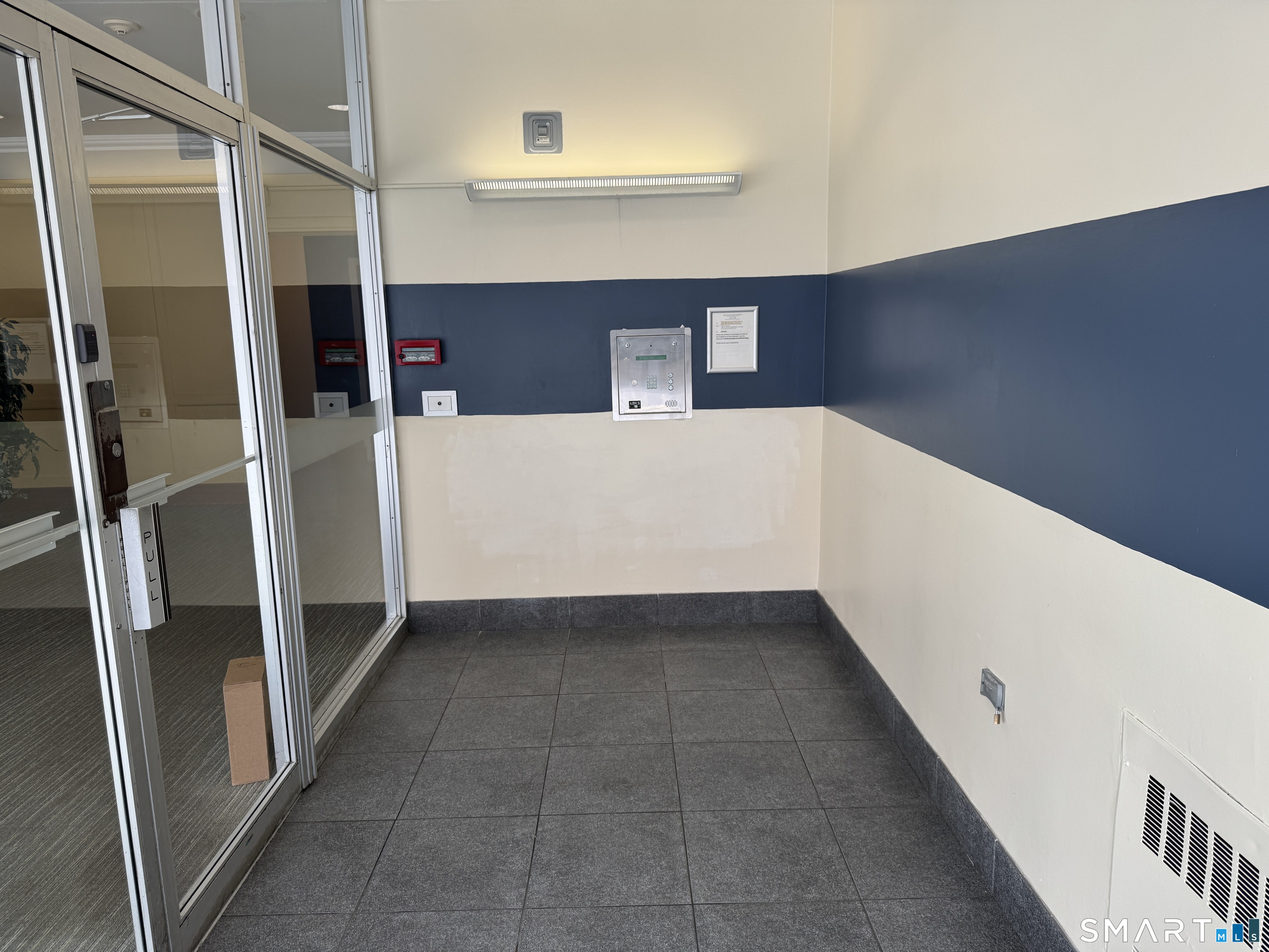 99 Prospect Street, Unit 7K Stamford, CT 06901 - Photo 5 of 25 a view of entryway