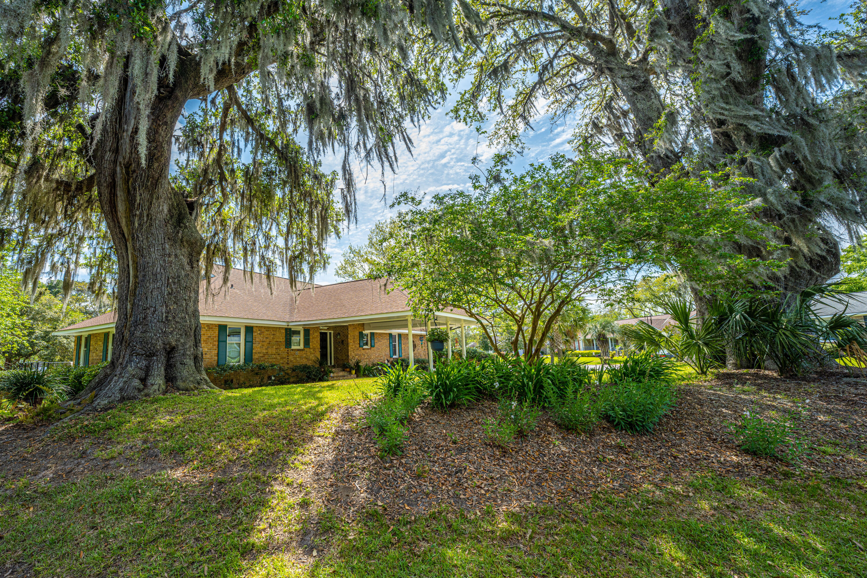 2923 Foxhall Road Charleston, SC 29414 - Photo 3 of 51 2923FoxhallRd06