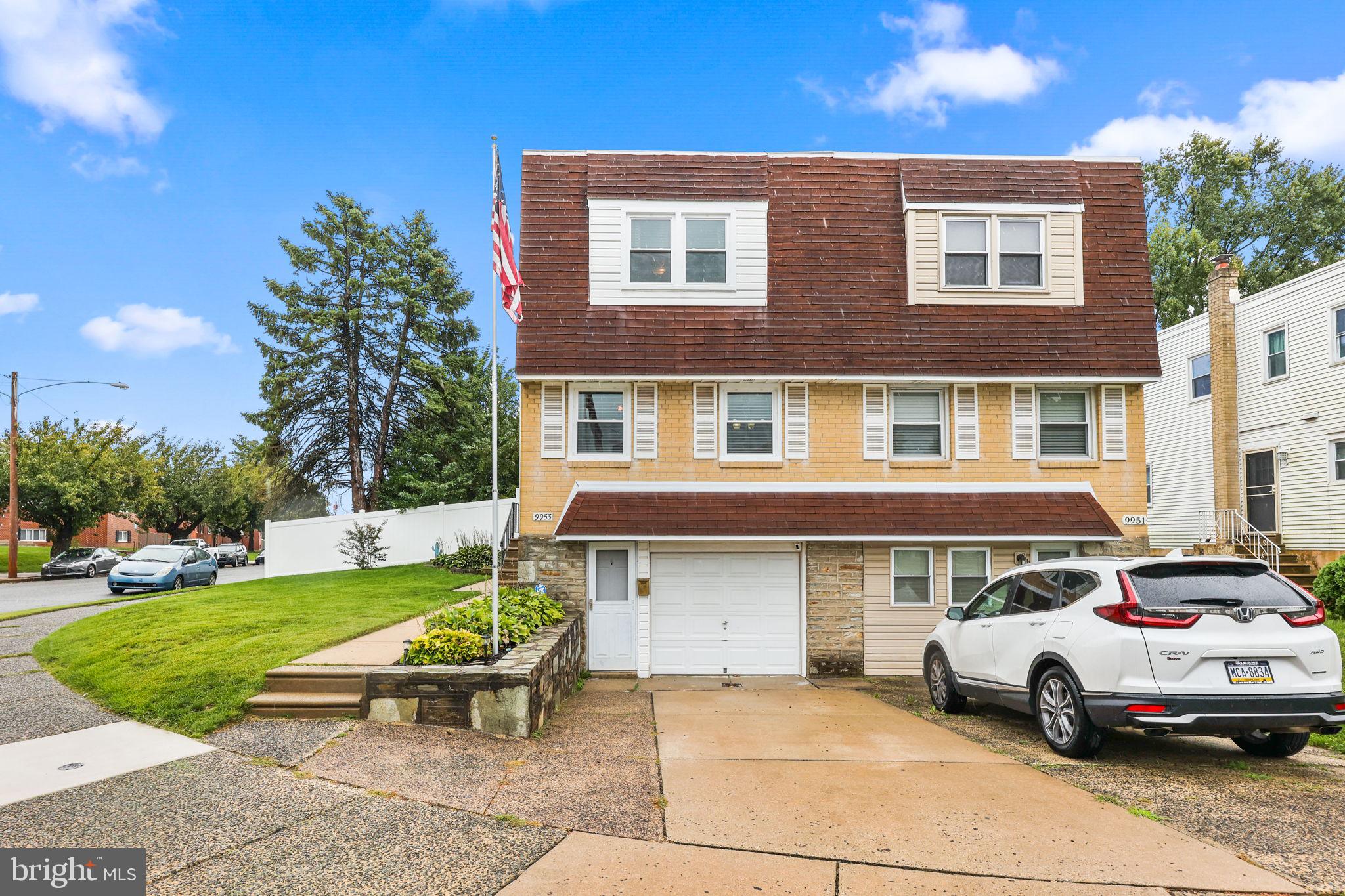 9953 Medway Road Philadelphia, PA 19115 - Photo 3 of 31