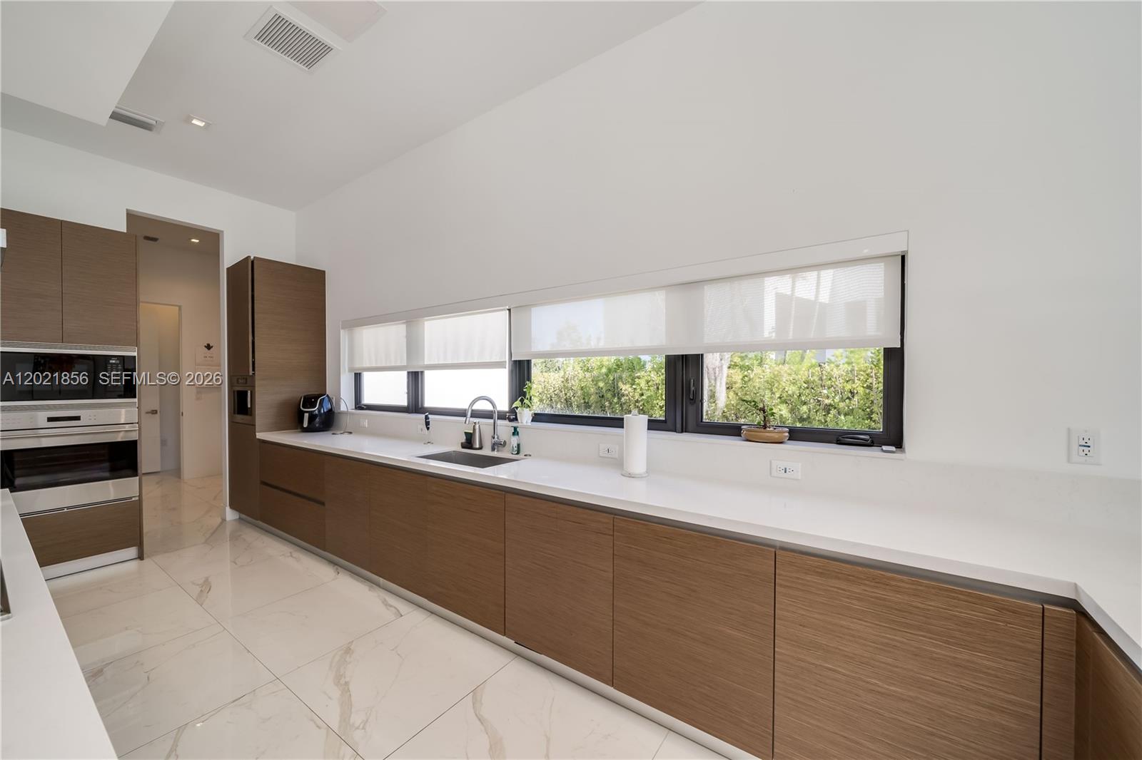 16600 Sunset Way Weston, FL 33326 - Photo 24 of 80