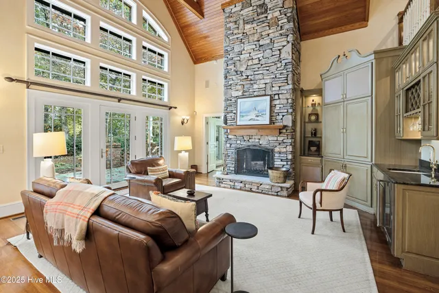 $1,000,000 | 400 Wild Dunes Circle, Wilmington, NC 28411