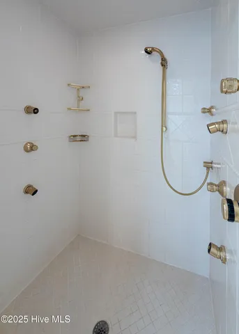 $1,000,000 | 400 Wild Dunes Circle, Wilmington, NC 28411