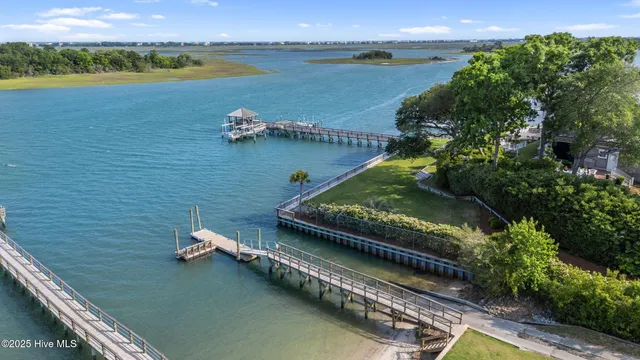 $1,000,000 | 400 Wild Dunes Circle, Wilmington, NC 28411