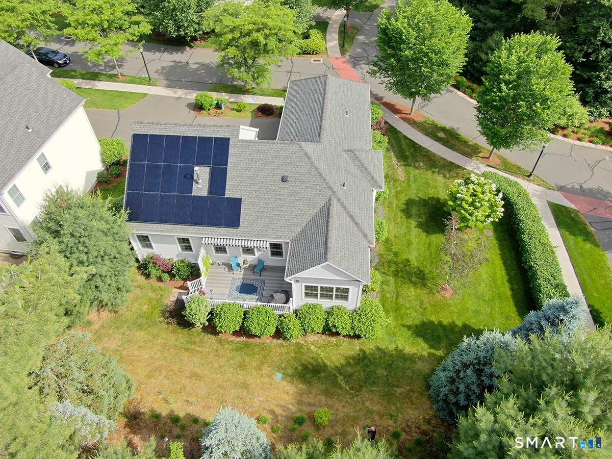 15 Bantry Road, Unit 15 Simsbury, CT 06070 - Photo 28 of 33