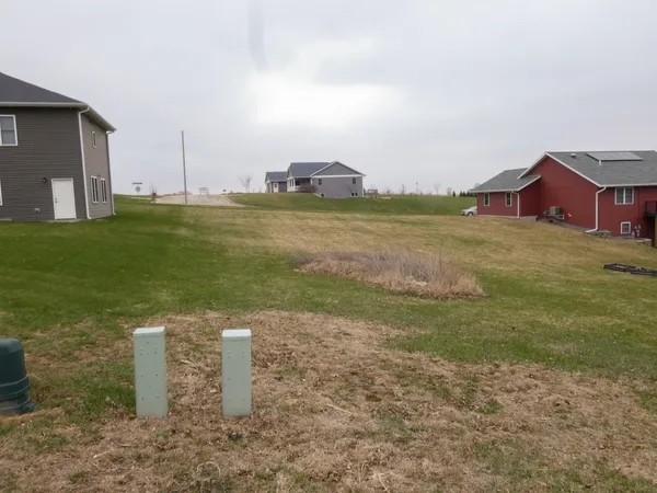 $45,000 | 300 Diamond Oaks Drive, Dodgeville, WI 53533