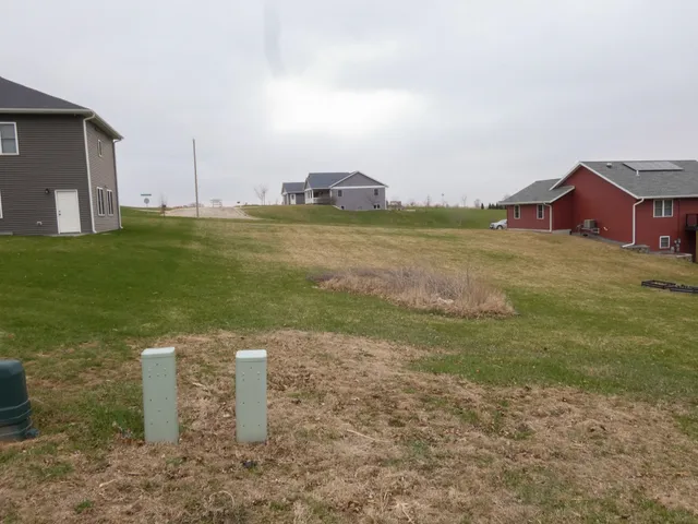 $45,000 | 300 Diamond Oaks Drive, Dodgeville, WI 53533