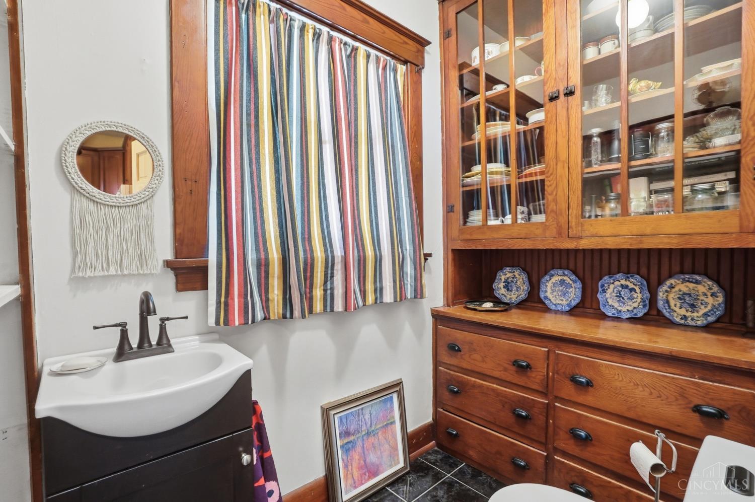 1336 Hill Crest Road Cincinnati, OH 45224 - Photo 19 of 42 Gallery Image 19