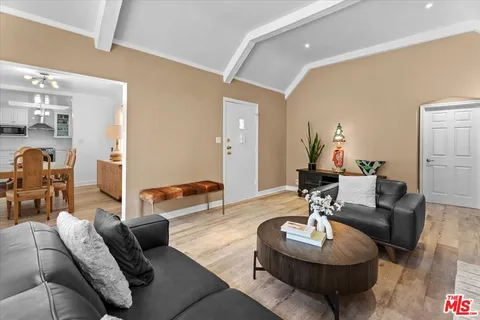 $1,899,000 | 14440 Valley Vista Boulevard, Sherman Oaks, CA 91423
