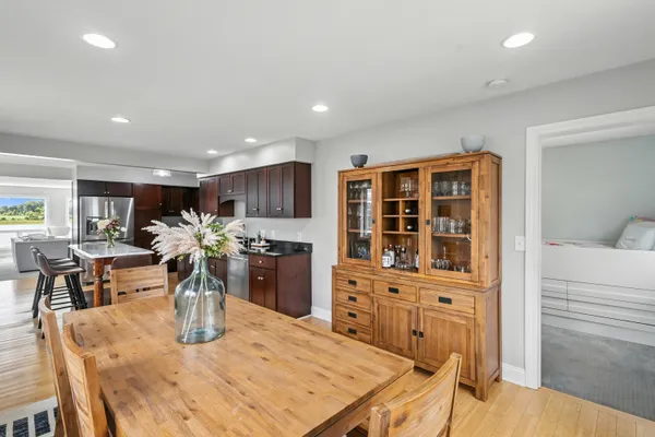 $725,000 | 1009 Treasure Island Drive, Mattawan, MI 49071
