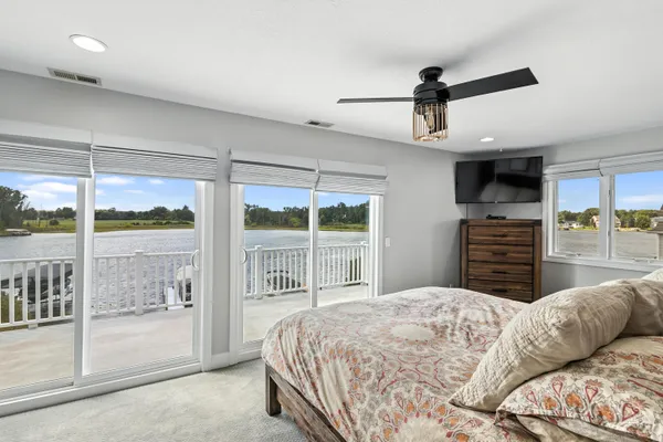 $725,000 | 1009 Treasure Island Drive, Mattawan, MI 49071