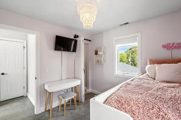 $725,000 | 1009 Treasure Island Drive, Mattawan, MI 49071