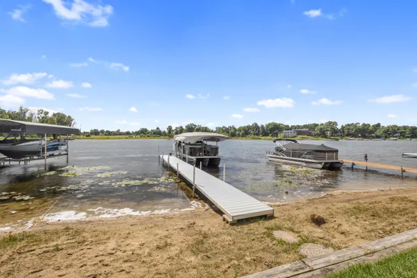 $725,000 | 1009 Treasure Island Drive, Mattawan, MI 49071