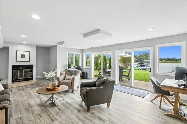 $725,000 | 1009 Treasure Island Drive, Mattawan, MI 49071