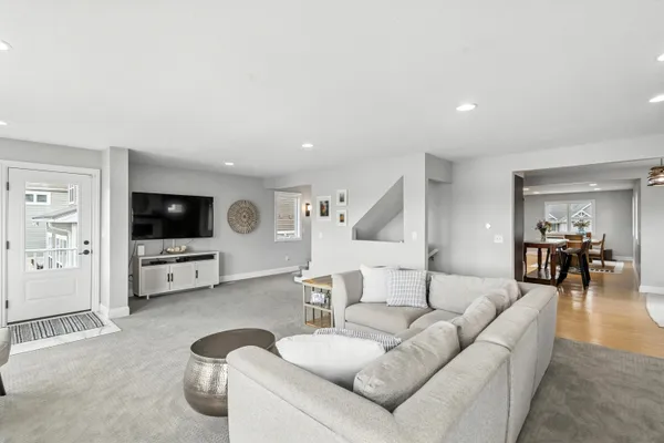 $725,000 | 1009 Treasure Island Drive, Mattawan, MI 49071