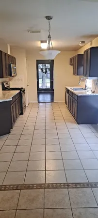 $2,200 | 4519 Park Breeze Drive, Fresno, TX 77545