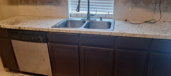 $2,200 | 4519 Park Breeze Drive, Fresno, TX 77545