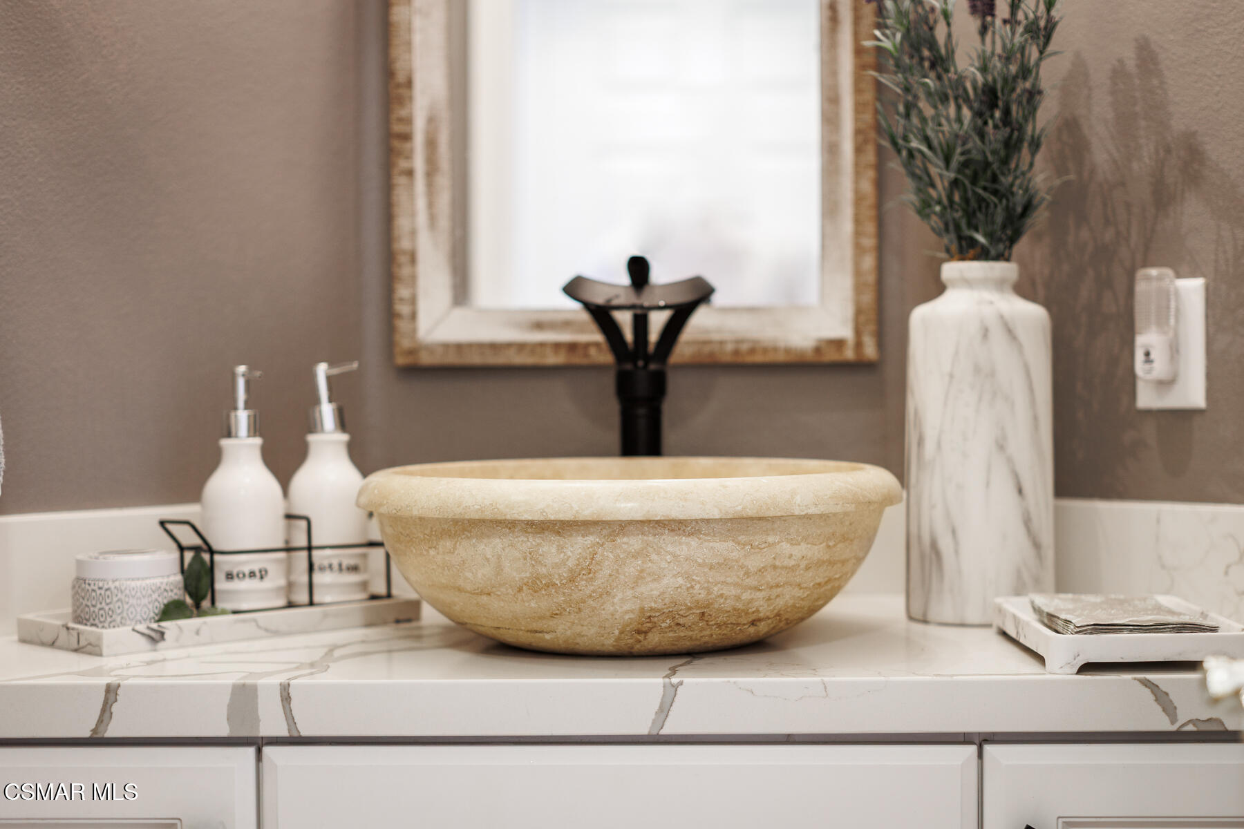 5859 Evening Sky Drive Simi Valley, CA 93063 - Photo 25 of 50 a view of a living room