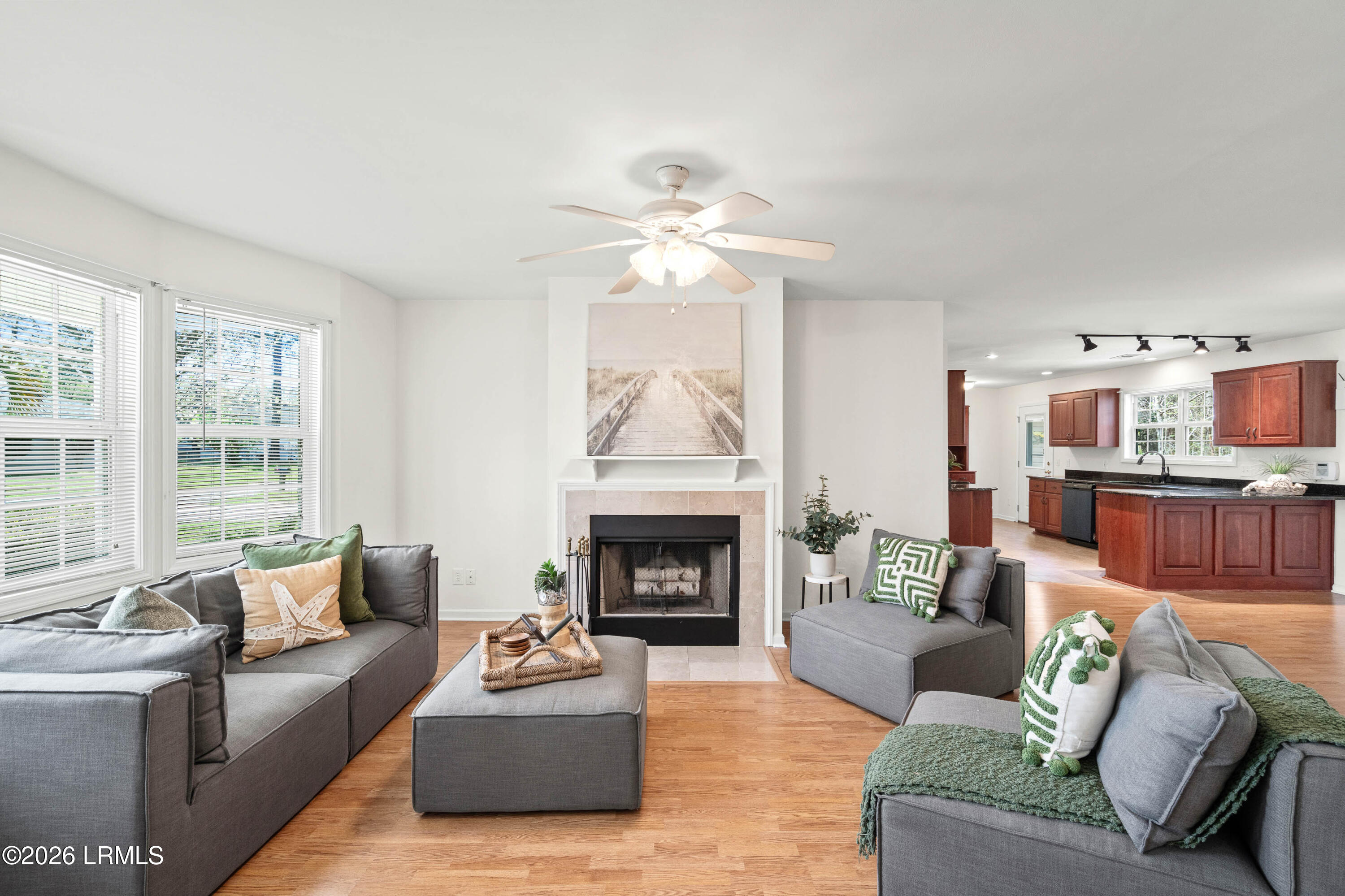 97 Ridgeland Lakes Drive Ridgeland, SC 29936 - Photo 5 of 33 97 Ridgeland Lakes-9