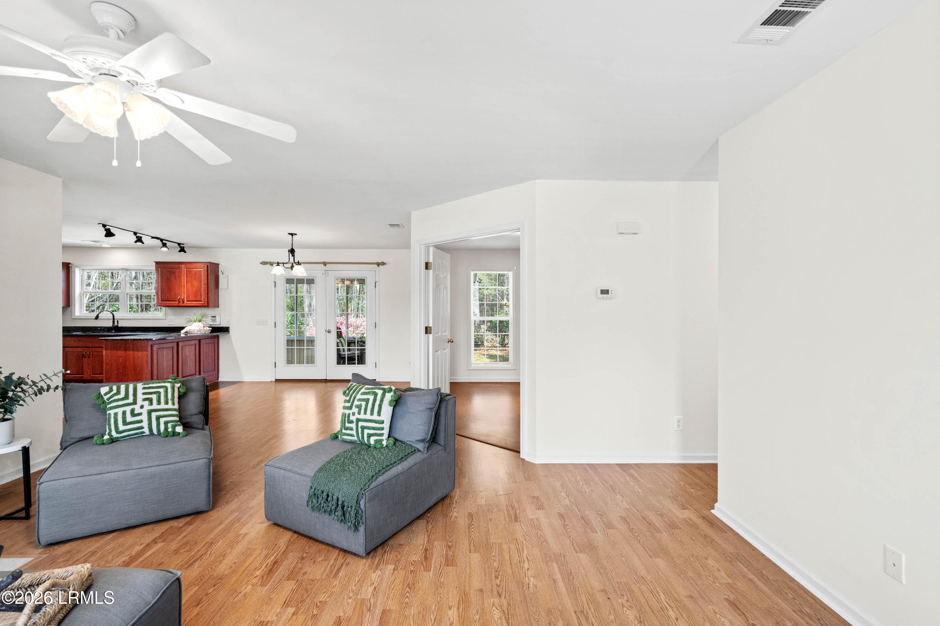 97 Ridgeland Lakes Drive Ridgeland, SC 29936 - Photo 6 of 33 97 Ridgeland Lakes-11