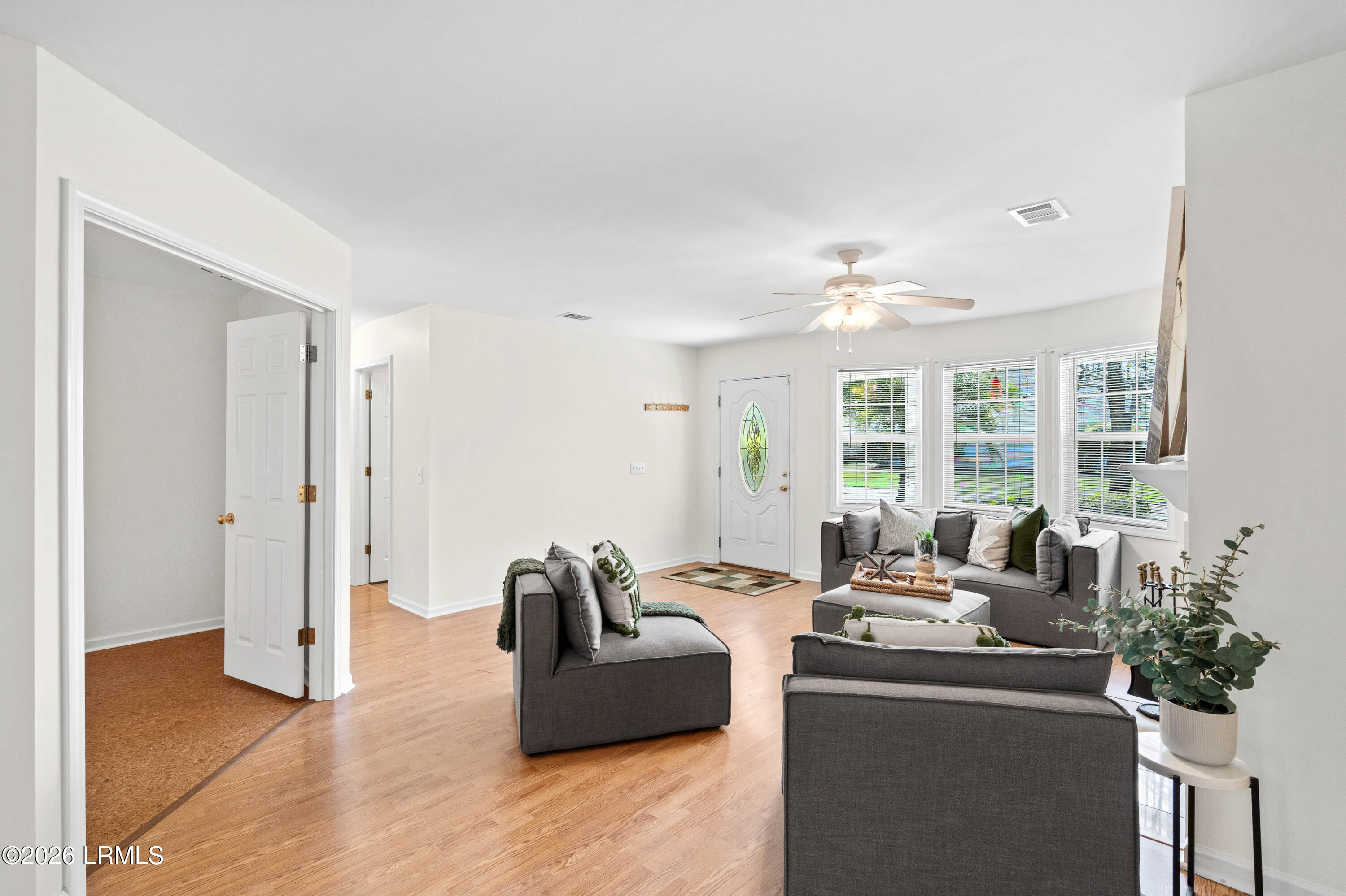 97 Ridgeland Lakes Drive Ridgeland, SC 29936 - Photo 8 of 33 97 Ridgeland Lakes-13