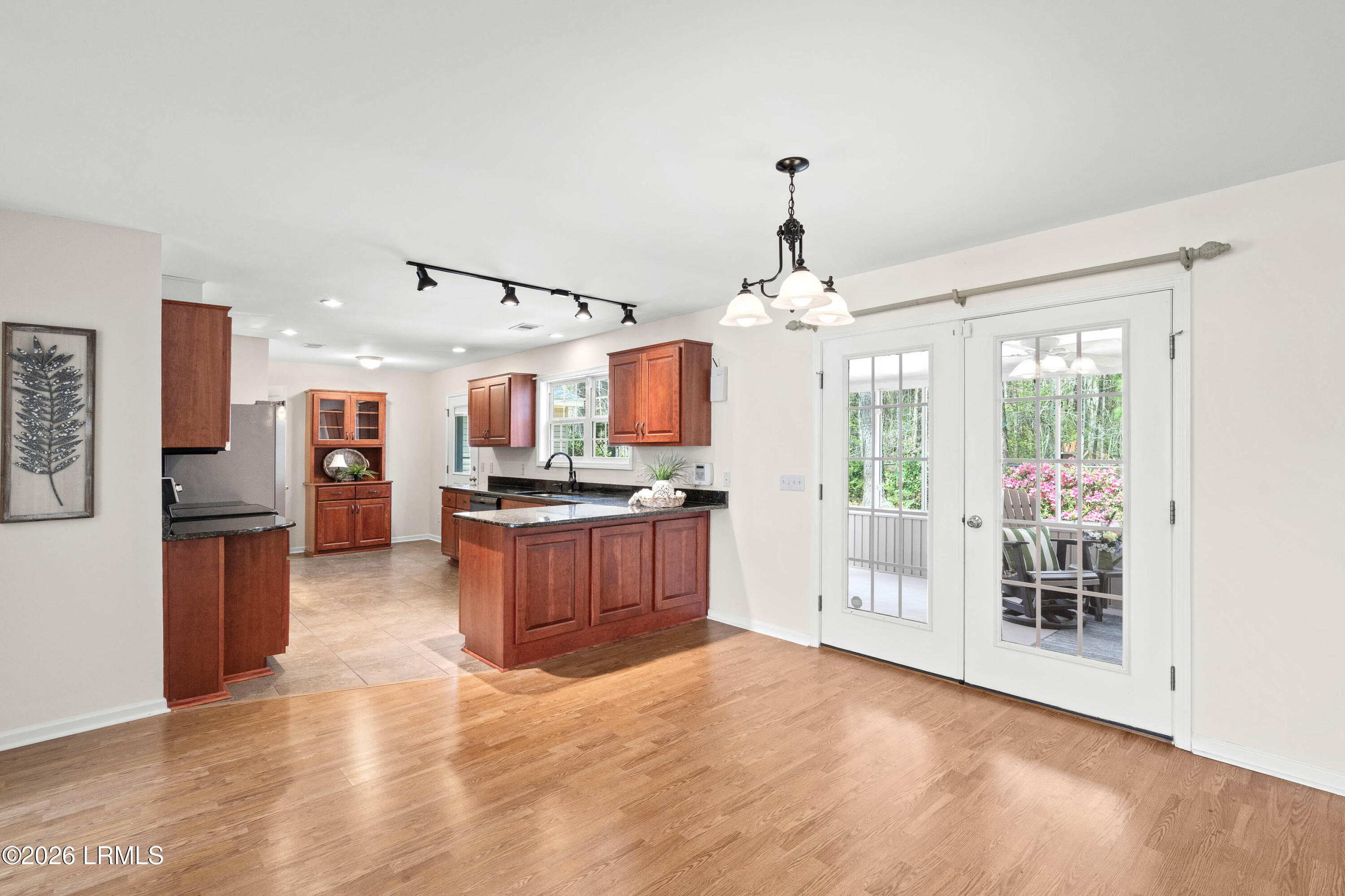 97 Ridgeland Lakes Drive Ridgeland, SC 29936 - Photo 10 of 33 97 Ridgeland Lakes-17