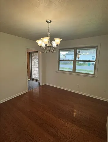 $3,200 | 900 Live Oak Street, Metairie, LA 70005