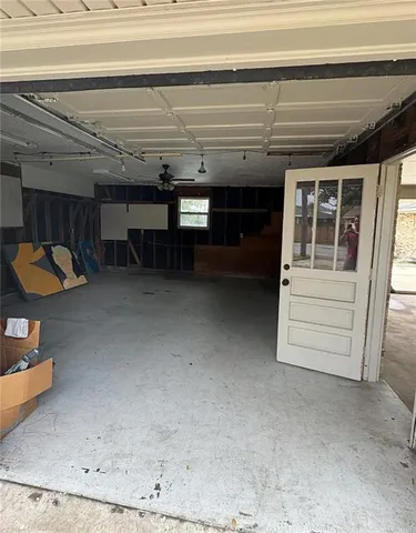 $3,200 | 900 Live Oak Street, Metairie, LA 70005