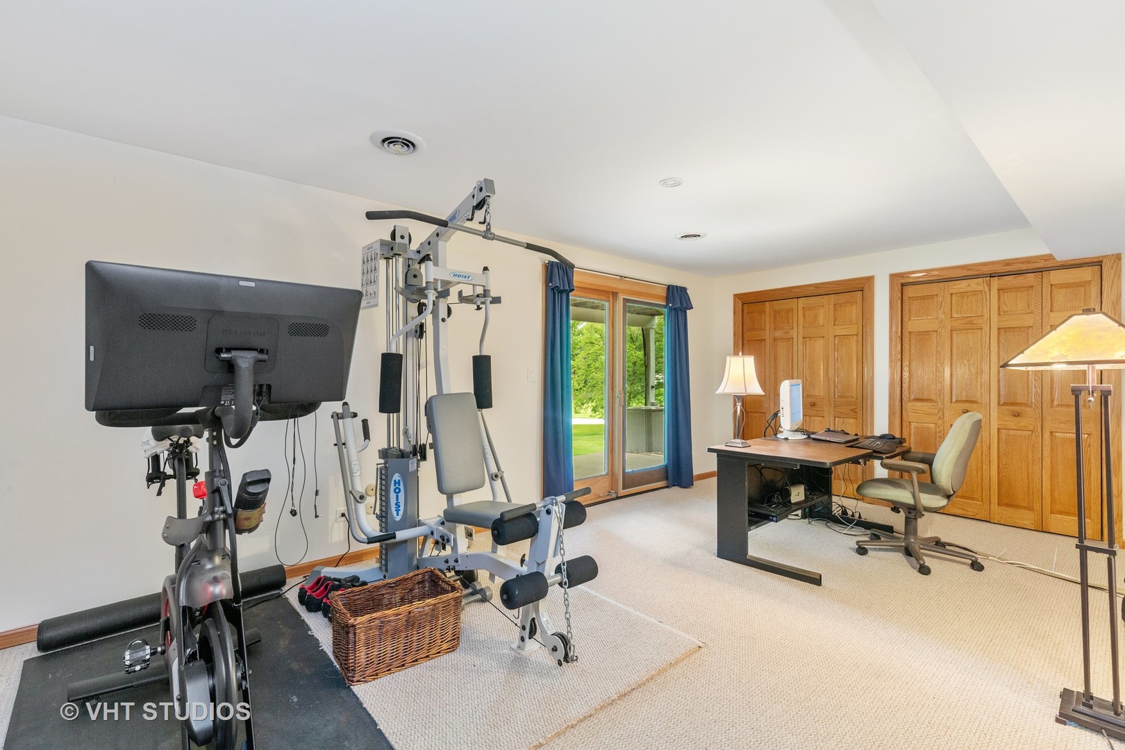 25287 Wren Road Tower Lakes, IL 60010 - Photo 28 of 51 a view of a livingroom with workspace and a window
