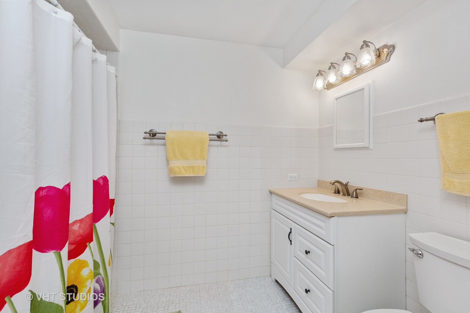25287 Wren Road Tower Lakes, IL 60010 - Photo 30 of 51 a bathroom with a sink vanity and a mirror